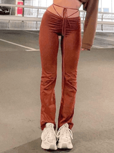 Pantalones acampanados de tiro alto